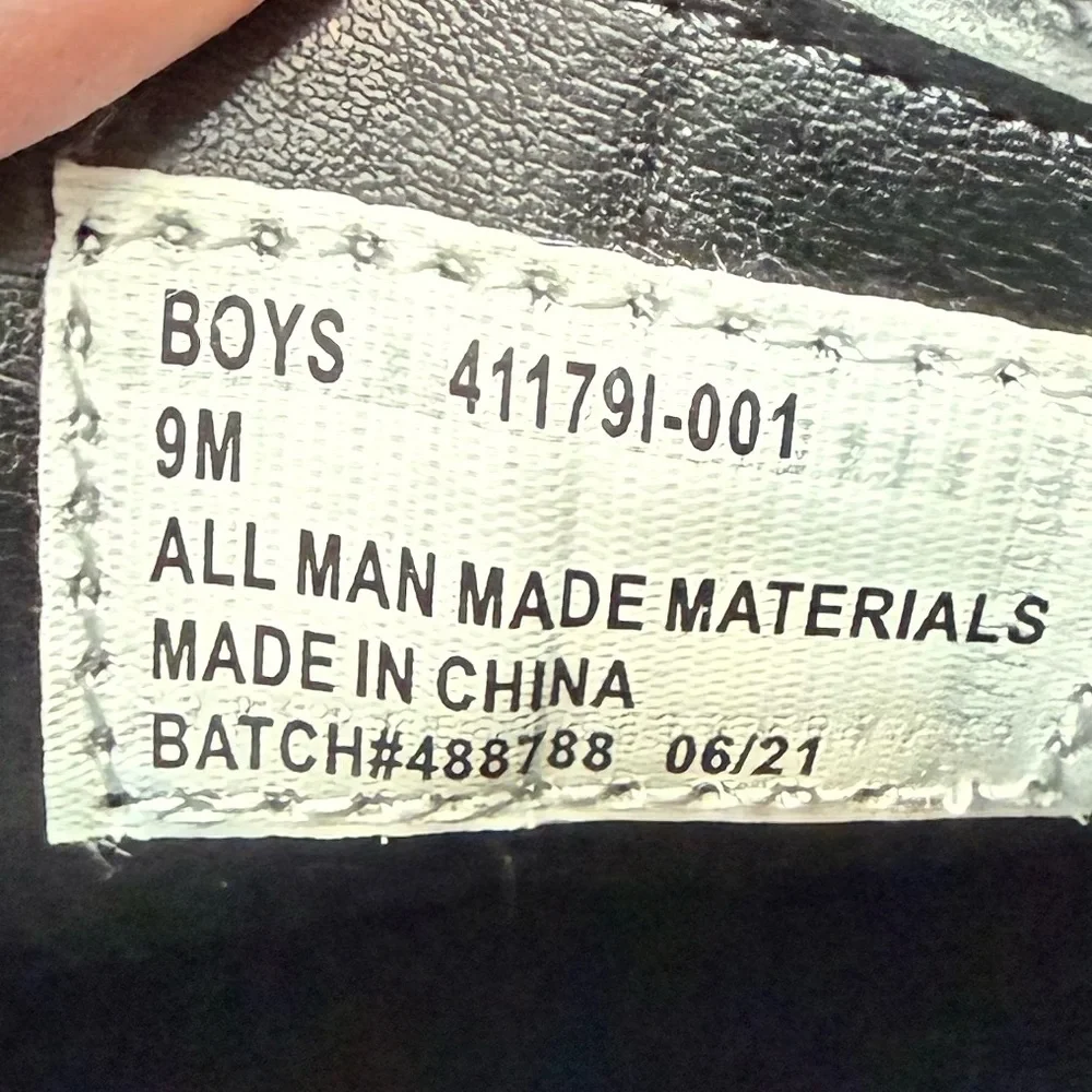 Stacy Adams boys size 9M black lace up dress shoes